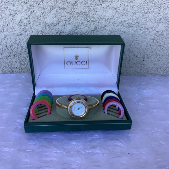 Vintage Gucci 11/12 Interchangeable Bezel Watch Used Preowned Condition - Picture 3 of 8